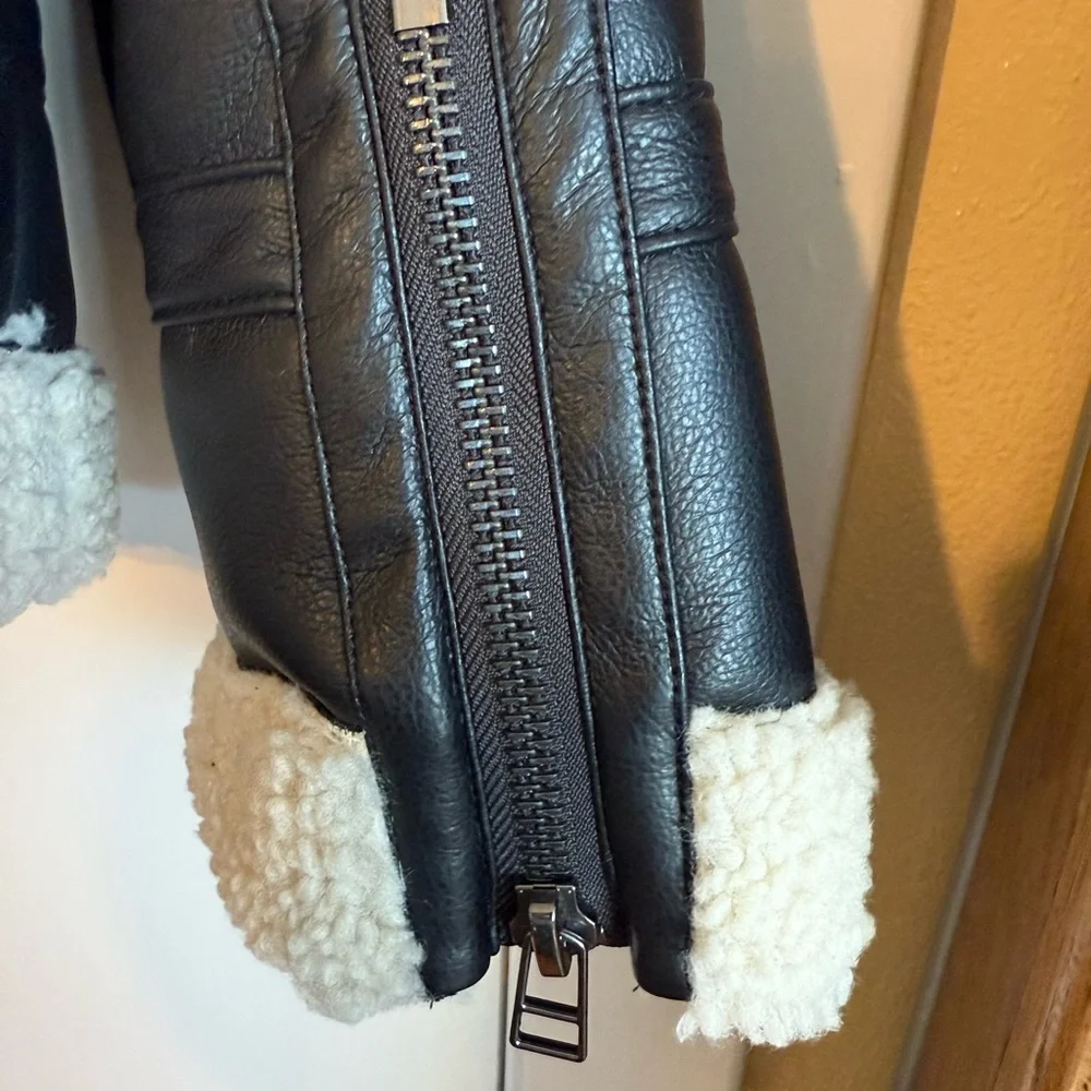 a.n.a Black and Cream Teddy Jacket - Picture 3 of 5